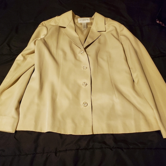 Blazer - Picture 1 of 2